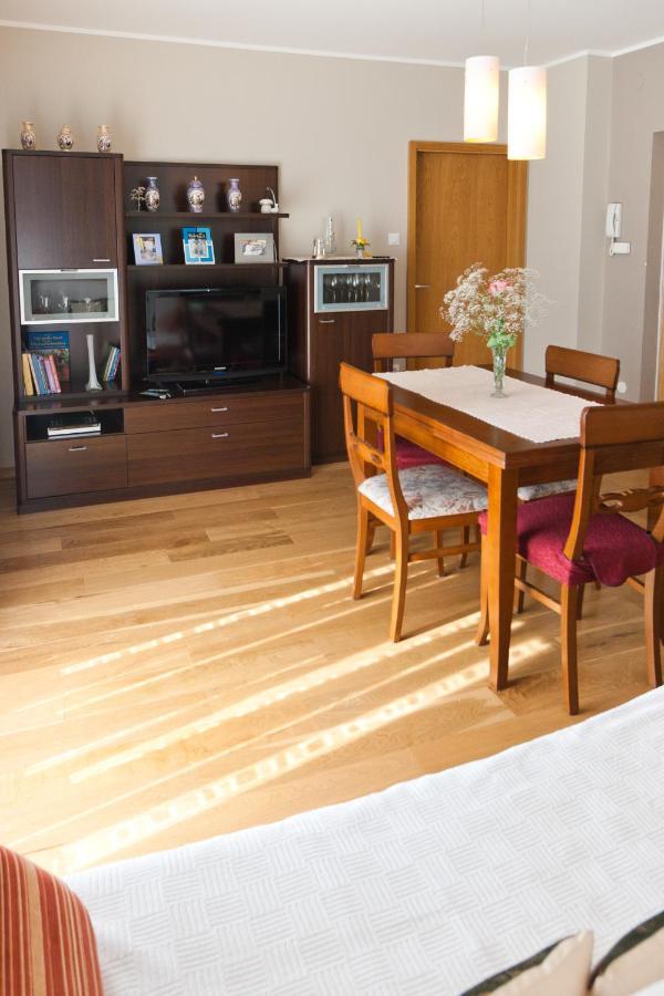 Apartments Silvia Poreč Dış mekan fotoğraf